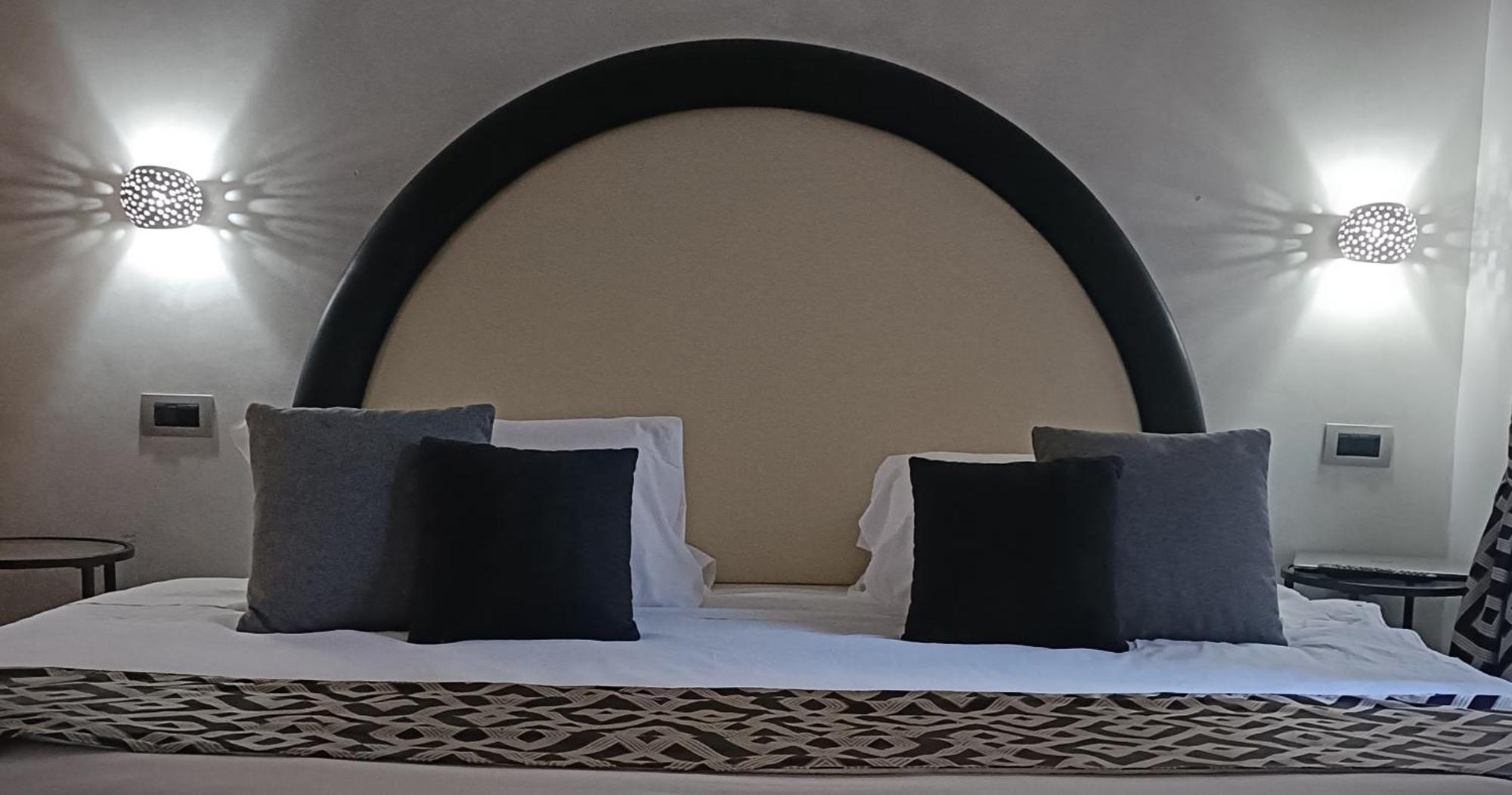 House 4 Mori Hotel Рим Екстериор снимка